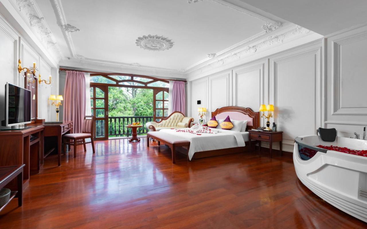 Regency Angkor Hotel Siem Reap Eksteriør bilde